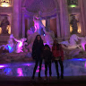 Meet your Posher, Lana